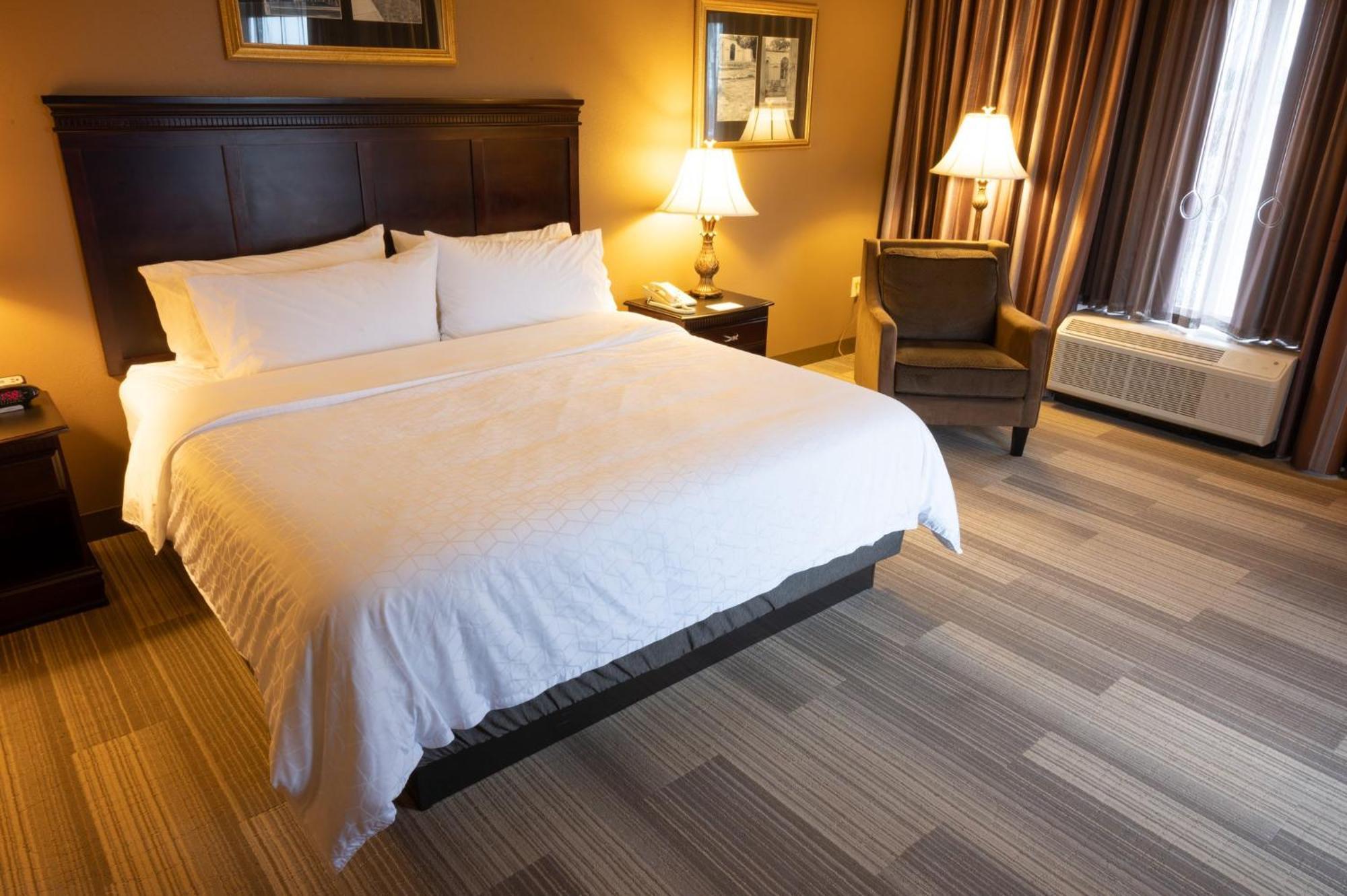 Holiday Inn Express & Suites - Tuscaloosa-University By Ihg Bagian luar foto