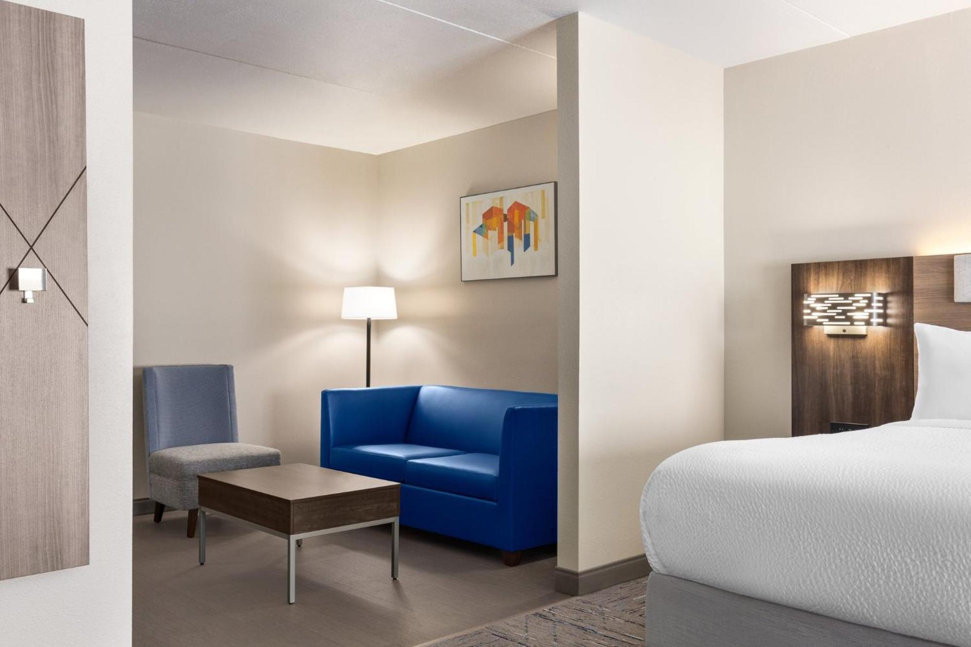 Holiday Inn Express & Suites - Tuscaloosa-University By Ihg Bagian luar foto