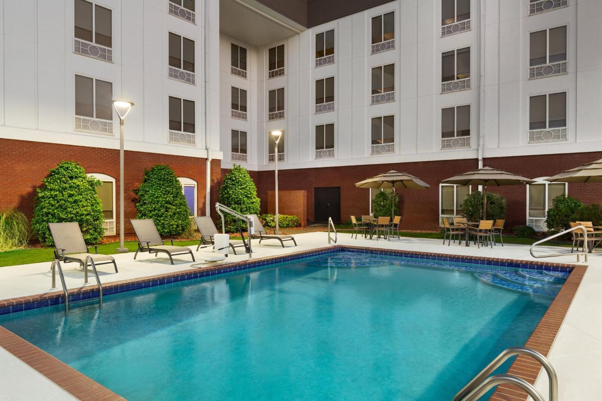 Holiday Inn Express & Suites - Tuscaloosa-University By Ihg Bagian luar foto