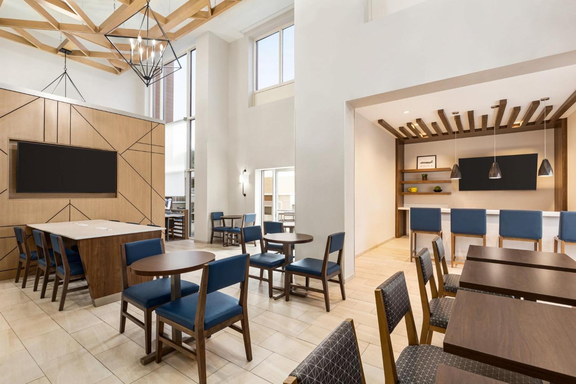 Holiday Inn Express & Suites - Tuscaloosa-University By Ihg Bagian luar foto