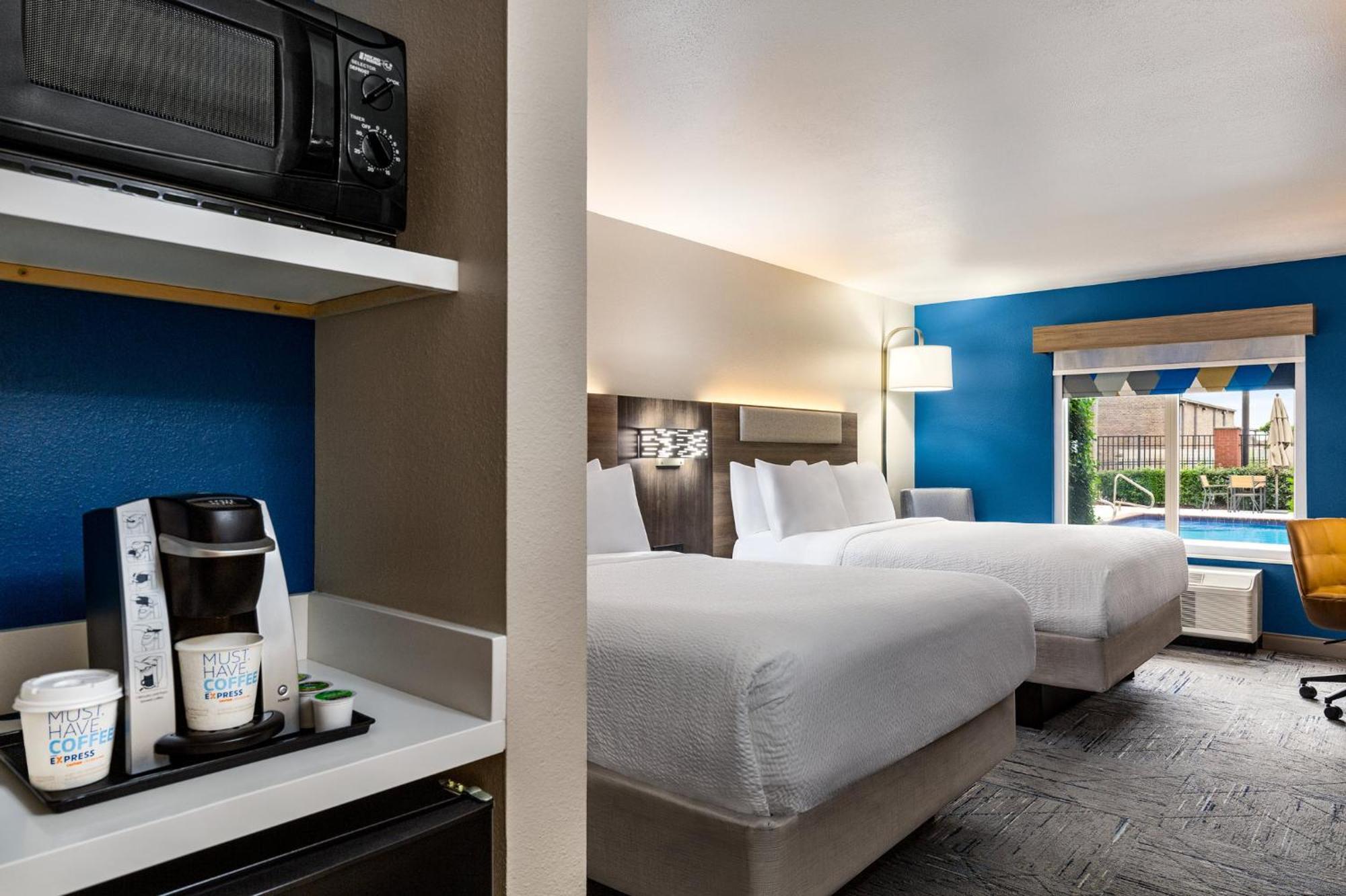 Holiday Inn Express & Suites - Tuscaloosa-University By Ihg Bagian luar foto