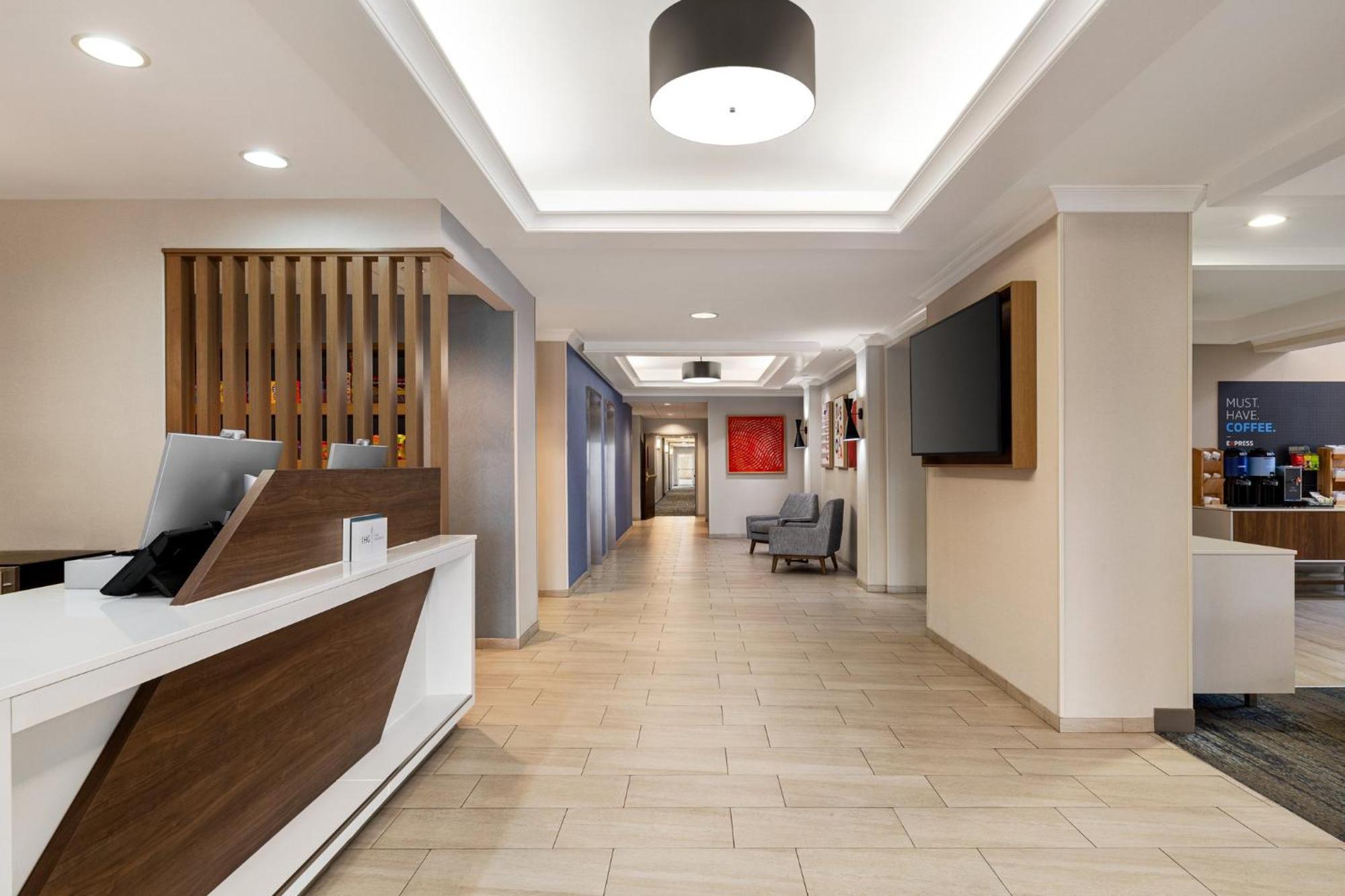 Holiday Inn Express & Suites - Tuscaloosa-University By Ihg Bagian luar foto