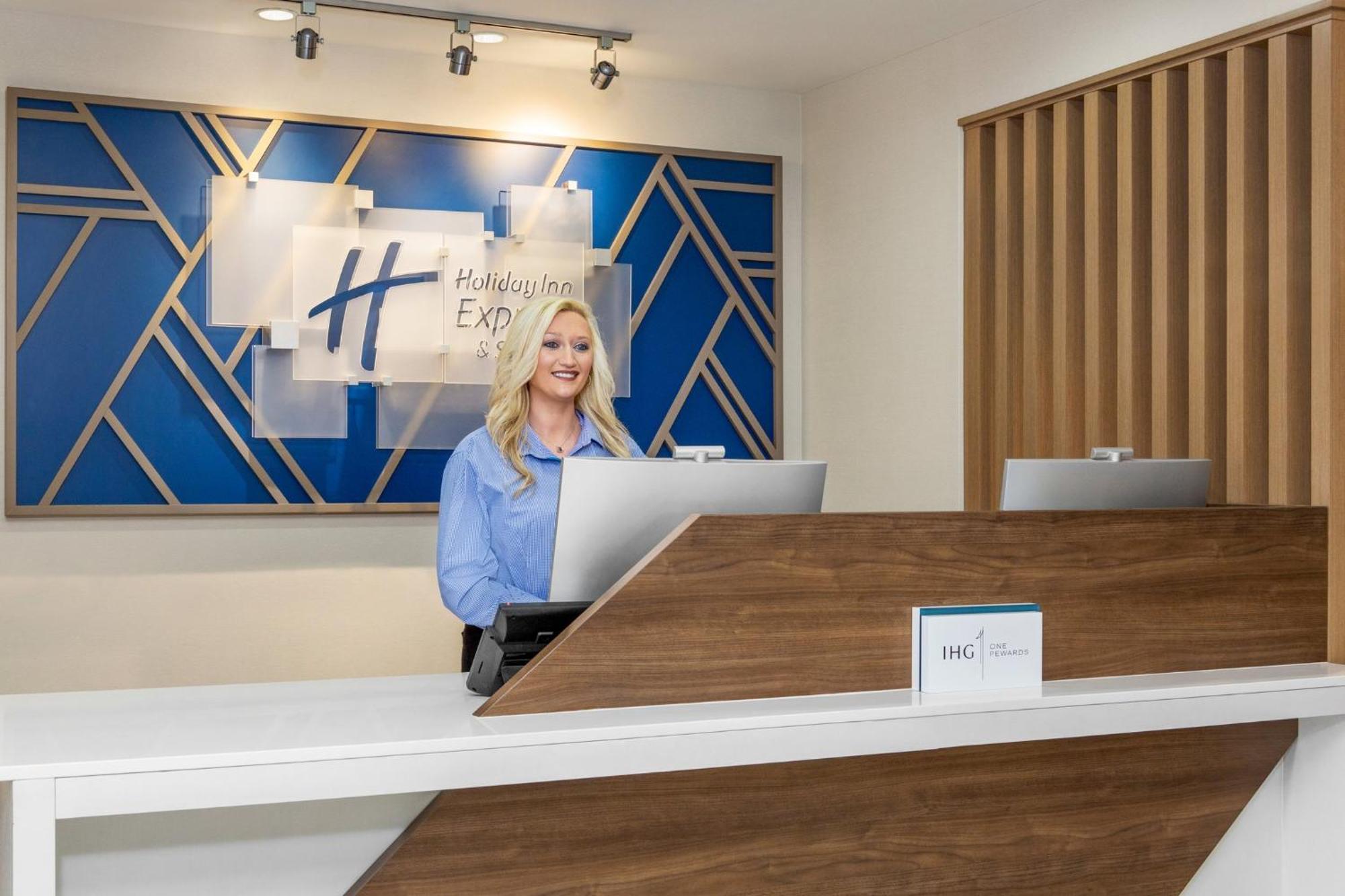 Holiday Inn Express & Suites - Tuscaloosa-University By Ihg Bagian luar foto